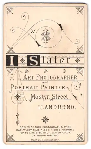 Fotografie Atelier Slater, Llandudno, Mostyn Street, Ornamente & Initialen, Rückseitig Damen Portrait