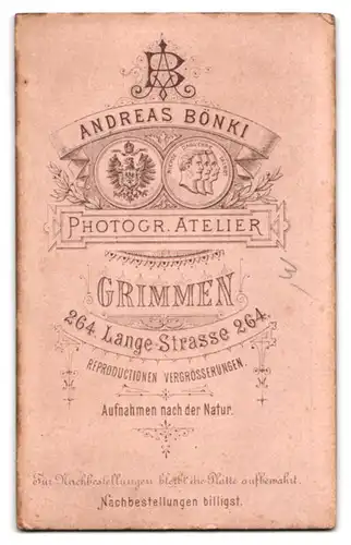 Fotografie Andreas Bönki, Grimmen, Lange-Str. 264, Junge Dame im Kleid mit Fächer