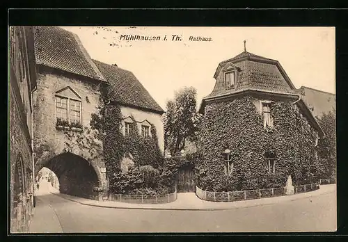 AK Mühlhausen i. Th., Teilansicht mit Rathaus