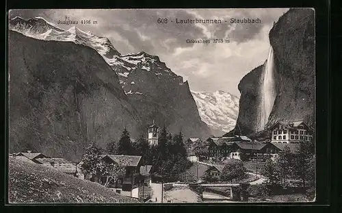 AK Lauterbrunnen, Ortsasnsicht mit Staubbach Wasserfall