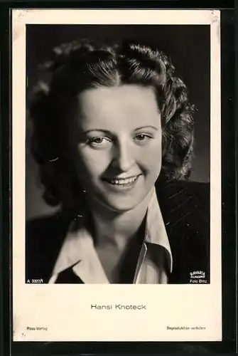 AK Schauspielerin Hansi Knoteck lächelnd