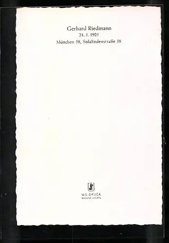 AK Schauspieler Gerhard Riedmann lächelnd im Hemd