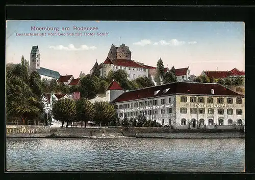 AK Meersburg /Bodensee, Gesamtansicht vom See aus mit Hotel Schiff