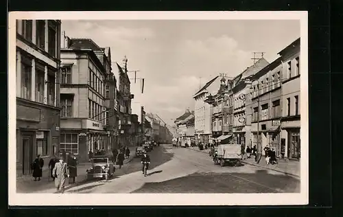 AK Brandenburg /Havel, Hauptstrasse mit HO-Kaufhaus