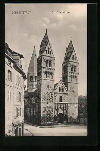 AK Schlettstadt, St. Fideskirche von der Strasse gesehen