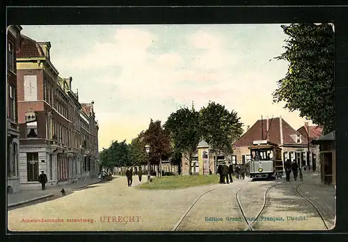 AK Utrecht, Strassenpartie mit Geschäft und Litfasssäule, Strassenbahn