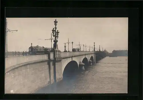 AK St-Petersbourg, Le Pont Troitzky, Strassenbahn