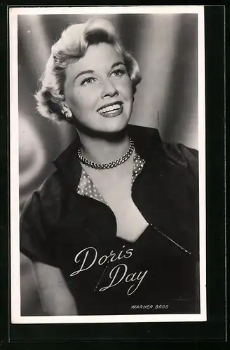 AK Schauspielerin Doris Day mit bezauberndem Lächeln