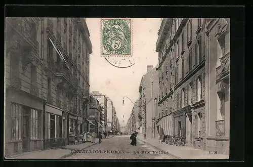 AK Levallois-Perret, La Rue Vallier