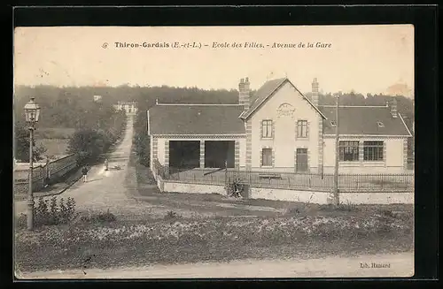 AK Thiron-Gardais, Ecole des Filles, Avenue de la Gare