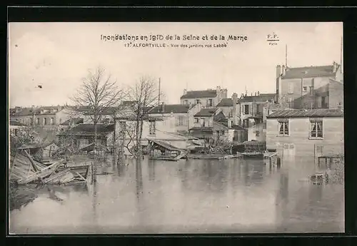 AK Alfortville, Inondations en 1910 de la Seine et de la Marne, vue des jardins rue Labbe