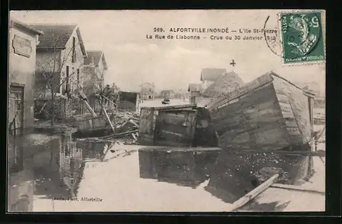 AK Alfortville, Inondation 1910, l`Ile St. Pierre, la Rue de Lisbonne