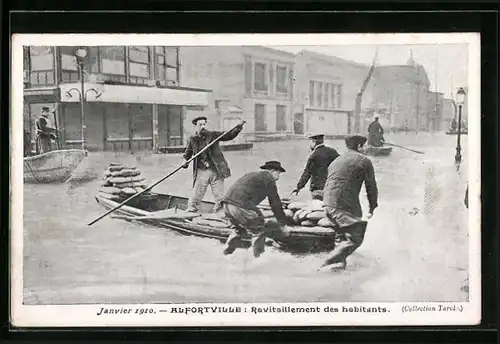 AK Alfortville, Inondations 1910, Ravitaillement des habitants