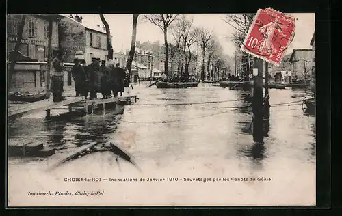 AK Choisy-le-Roi, Inondations 1910, Sauvetages par les Canots du Génie