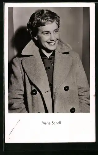 AK Schauspielerin Maria Schell mit strahlendem Lächeln
