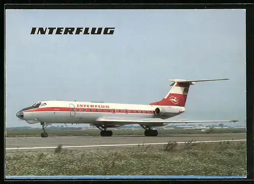 AK Flugzeug TU-134 der Interflug auf der Startbahn