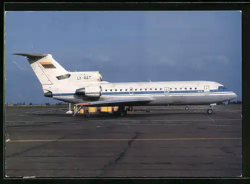 AK Flugzeug JAK-42 vor dem Start, Lithuanian Airlines