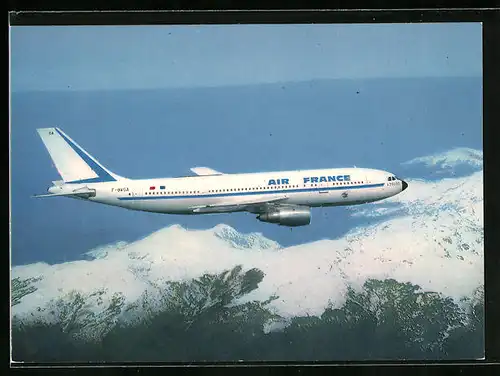 AK Flugzeug Airbus A 300 B2 am Himmel, Air France