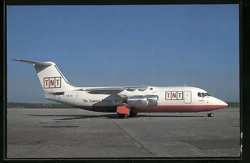 AK Flugzeug BAe 146 vor dem Start, TNT