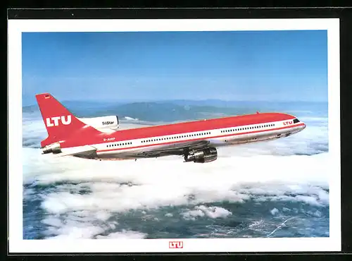 AK Flugzeug Tristar L-1011-1 der LTU über den Wolken