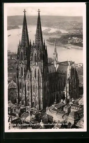 AK Der Kölner Dom, Fliegeraufnahme von Südwest