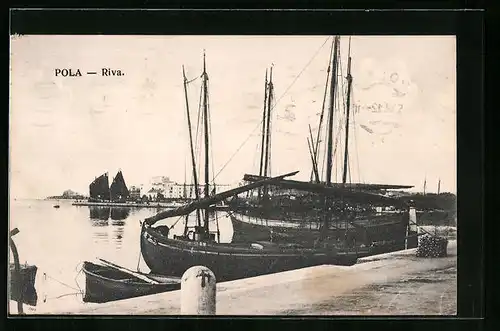 AK Pola, Riva, Boote