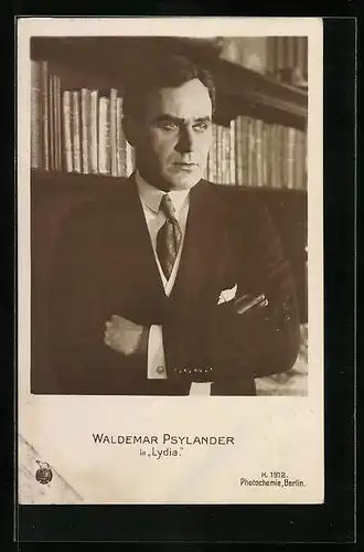 AK Schauspieler Waldemar Psilander in Lydia mit ernsten Blick