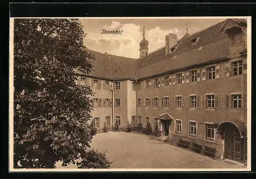 AK Villingen / Schwarzwald, Lehr- u. Erziehungs-Institut St. Ursula, Innenhof