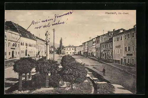 AK Haslach, Hauptplatz mit Denkmal