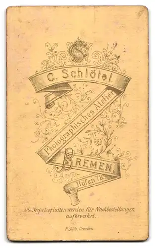 Fotografie C. Schlötel, Bremen, Häfen 78, Bürgerlicher mit zeitgenössischer Frisur und gezwirbeltem Schnurrbart