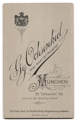 Fotografie Gg. Ochsenkiel, München, Türkenstr. 55, Eleganter Herr mit Moustache