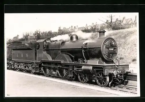 AK Lokomotive der englischen Eisenbahn Nr. 1057