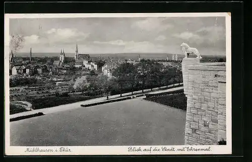 AK Mühlhausen i. Th., Blick auf die Stadt mit Ehrenmal