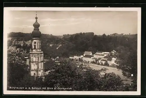 AK Burghausen a. d. Salzach, Ortsansicht mit Blick auf Oesterreich