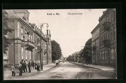 AK Kehl /Rhein, Passanten in der Hauptstrasse