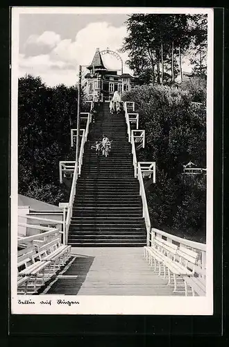 AK Sellin auf Rügen, Ortspartie mit Treppe