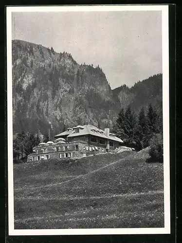 AK Bad Oberdorf, Hotel Alpenhof, Totalansicht mit Bergen