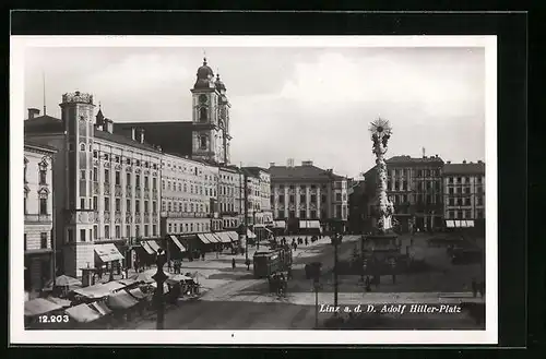 AK Linz a. d. D., Platz, Strassenbahn