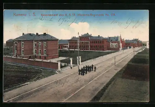 AK Kamenz i. S., Kasernement des K. S. 13. Infanterie-Regiments No. 178 mit Soldaten