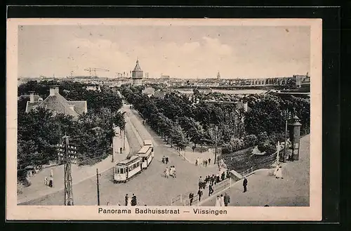 AK Vlissingen, Panorama Badhuisstraat, Strassenbahn