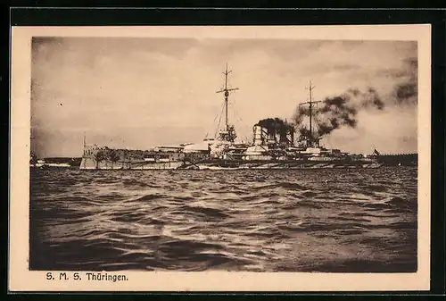 AK Kriegsschiff SMS Thüringen gibt Volldampf
