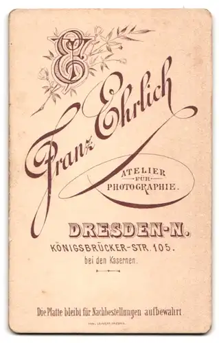 Fotografie Franz Ehrlich, Dresden, Königsbrücker-Strasse 105, Jüngling mit Schlips und Einstecktuch