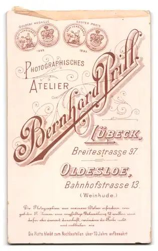 Fotografie Bernhard Prill, Lübeck, Breitestr. 97, Junge Dame im weissen Kleid