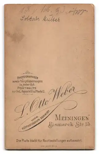 Fotografie L. Otto Weber, Meiningen, Junge Dame im weissen Kleid