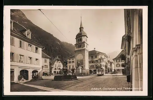 AK Altdorf, Strassenbahn mit Telldenkmal