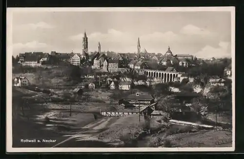 AK Rottweil /Neckar, Panorama mit Viadukt