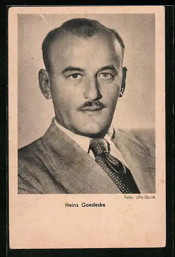 AK Schauspieler Heinz Goedecke in Denkerpose