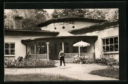AK Templin, Cafe Milchbar mit Gästen