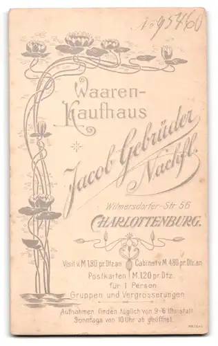Fotografie Jacob Gebrüder Nachf., Berlin-Charlottenburg, Wilmersdorfer-Str. 56, Junge Dame in hübscher Kleidung
