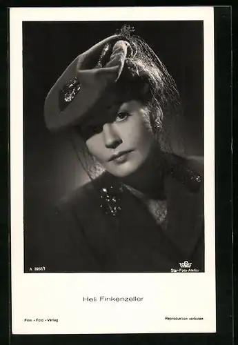 AK Schauspielerin Heli Finkenzeller mit dunklem Hut und Schleier
